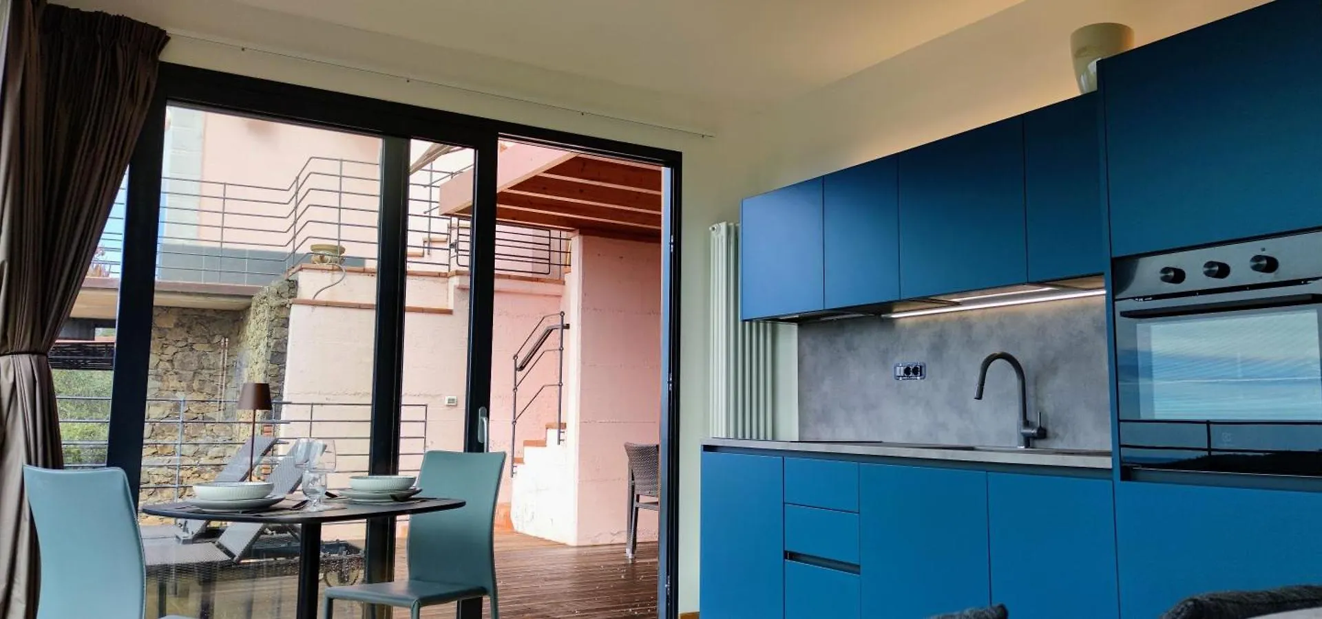 Chincamea Bed & Breakfast Casarza Ligure Italy